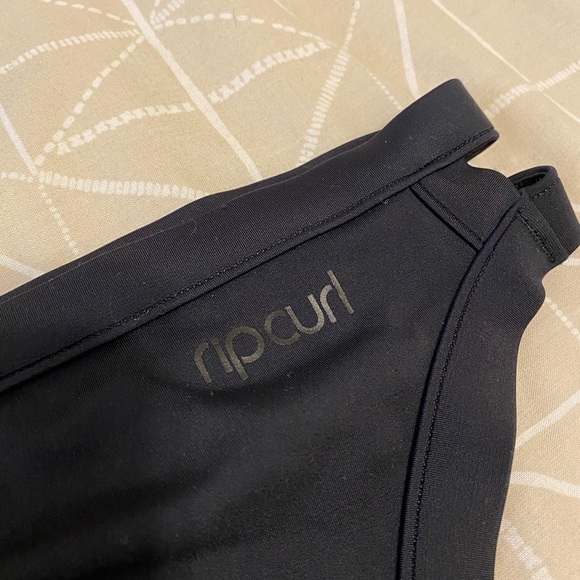 Reversible Bikini Bottoms - Picture 3 of 6